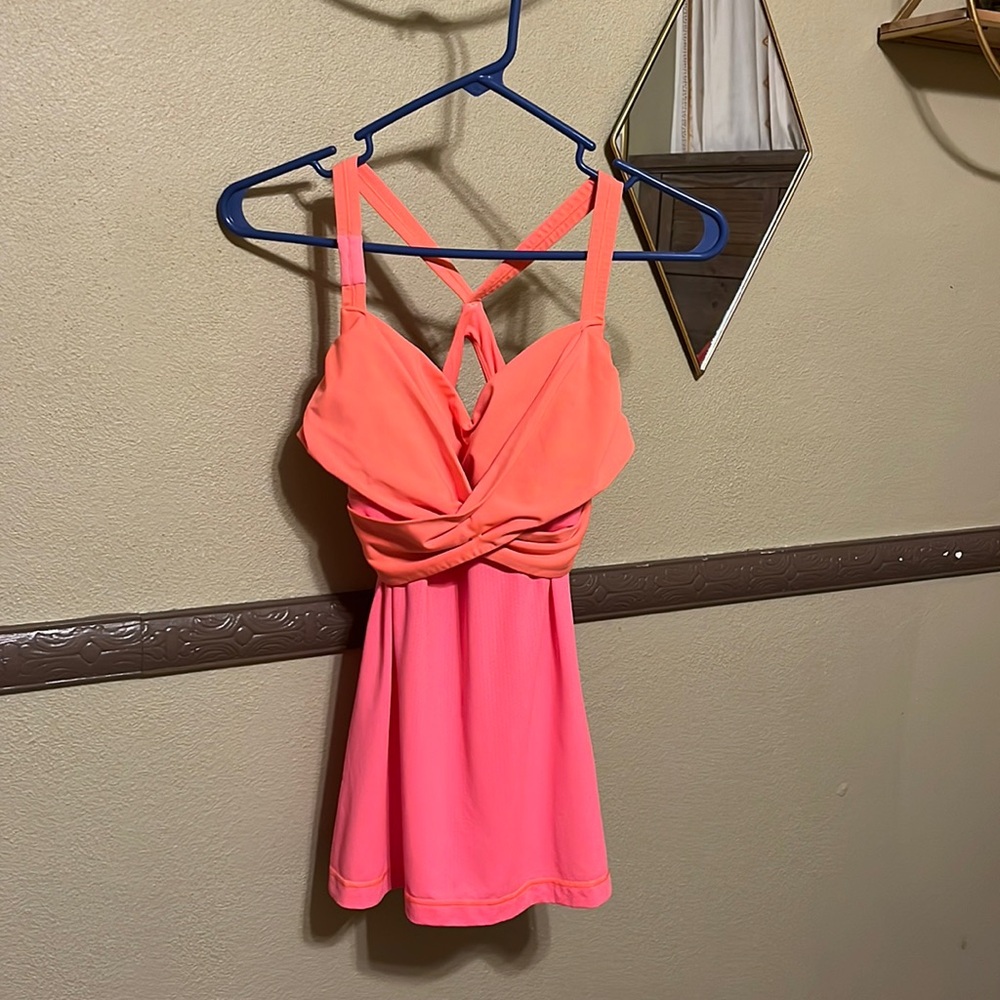 Lululemon Wrap it Up Tank in Grapefruit. Like New Condition.